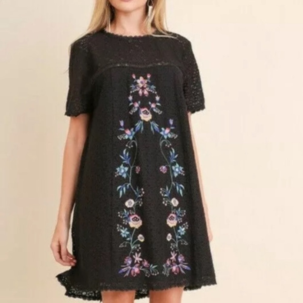 SOLD Umgee Embroidered Bohemian Tunic Dress - Picture 1 of 8